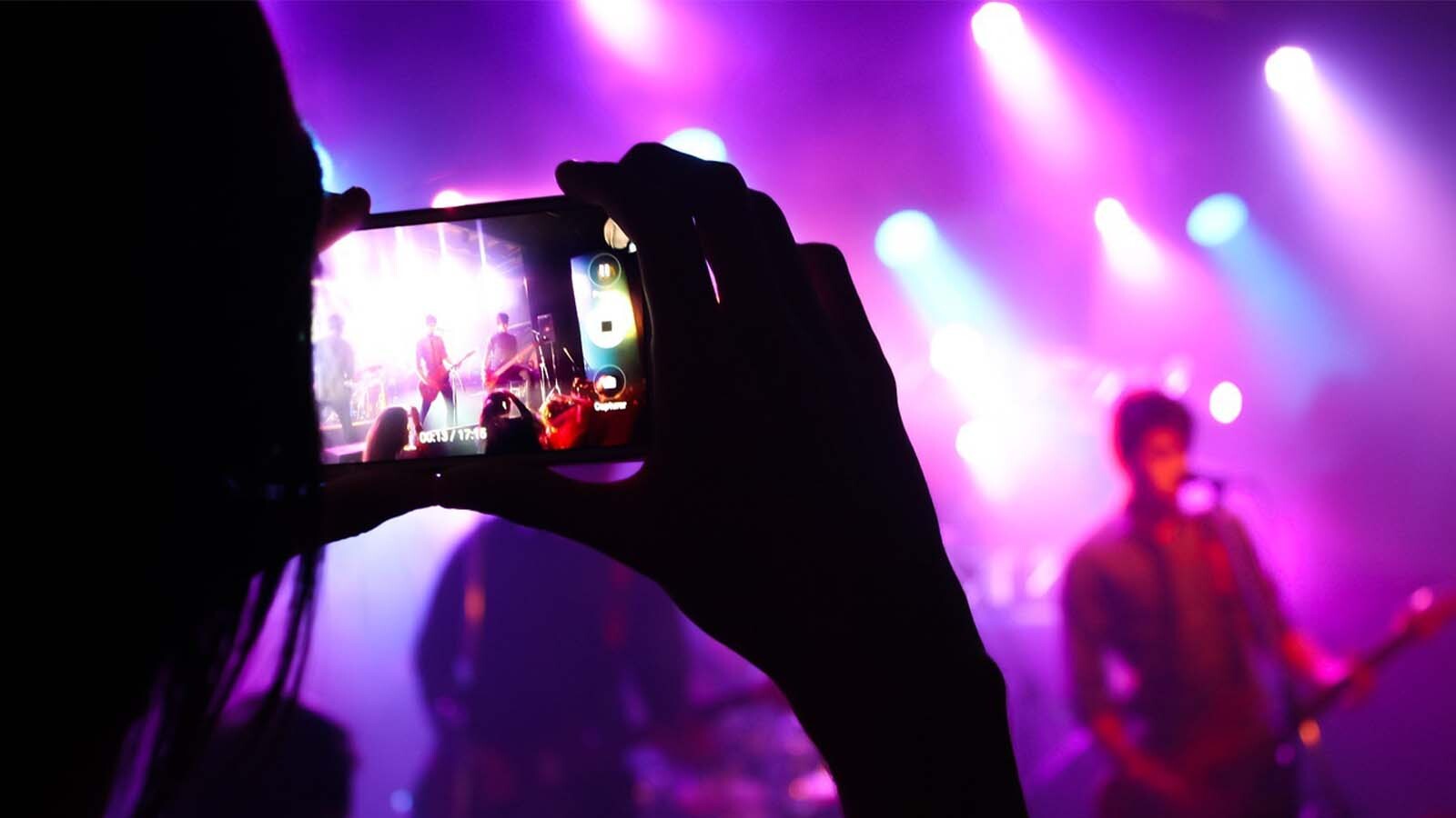 cellphone-picture-band-640x640.jpg